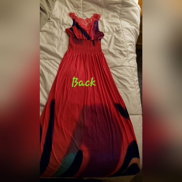 Dress - Picture 2 of 4